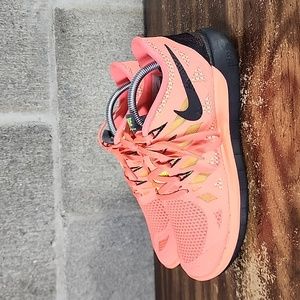 Coral Nike Free 5.0 Womens Size 7.5 Athletic Running Shoes